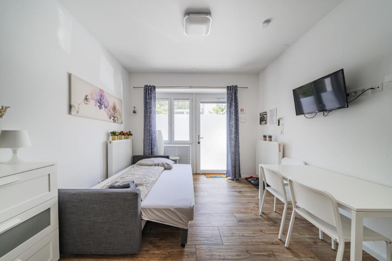 Modernes Appartement Nahe U-Bahn Und Schoenbrunn Viena Exterior foto