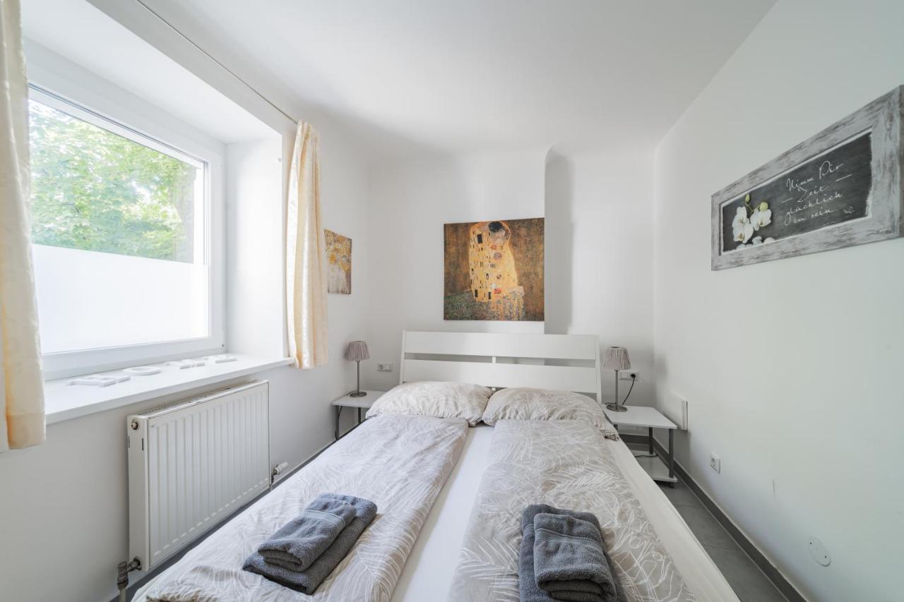 Modernes Appartement Nahe U-Bahn Und Schoenbrunn Viena Exterior foto